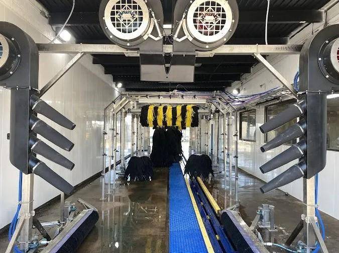 Cleburne, TX 76033,1828 N Main Street