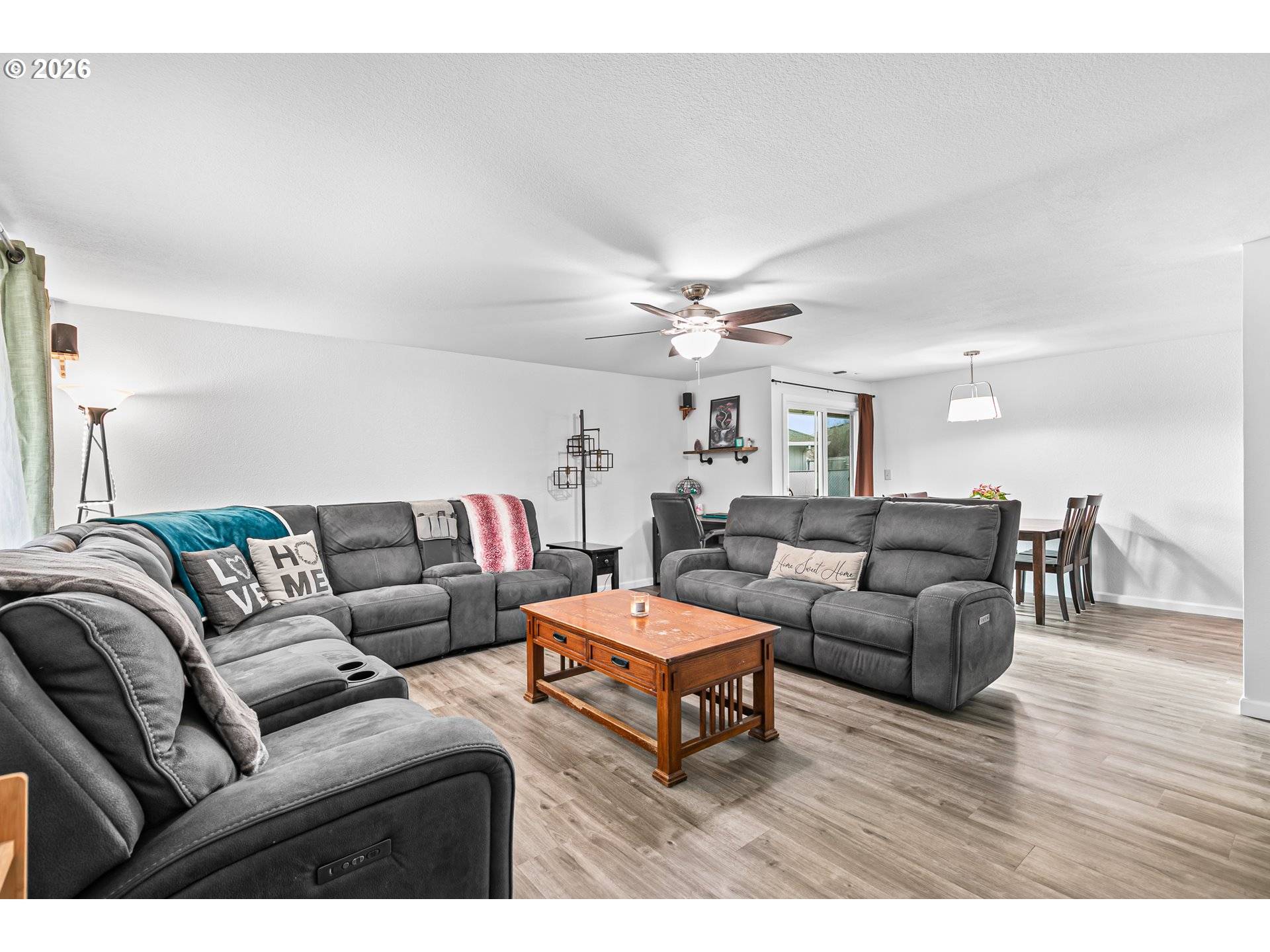 Phoenix, OR 97535,3712 COLVER RD