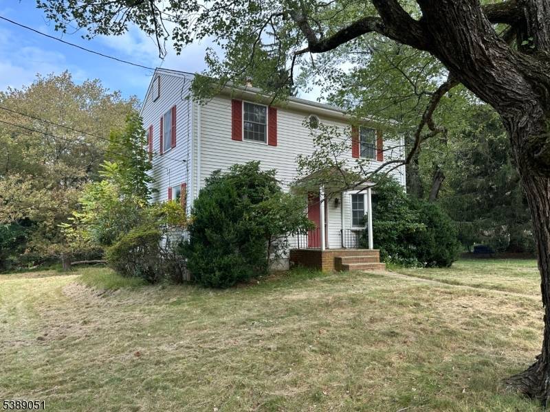 Randolph Twp., NJ 07869,9 Longview Ave