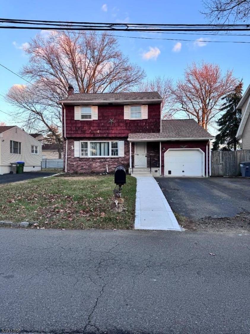 Edison Twp., NJ 08820,8 Montclair Ave