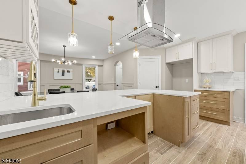 Elizabeth City, NJ 07208,138-140 Monmouth Road