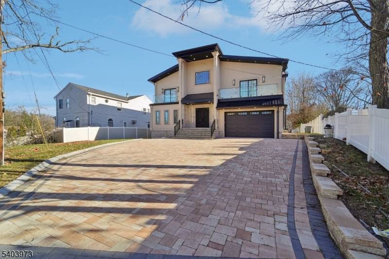 Wayne Twp., NJ 07470,24 Holmes Ln