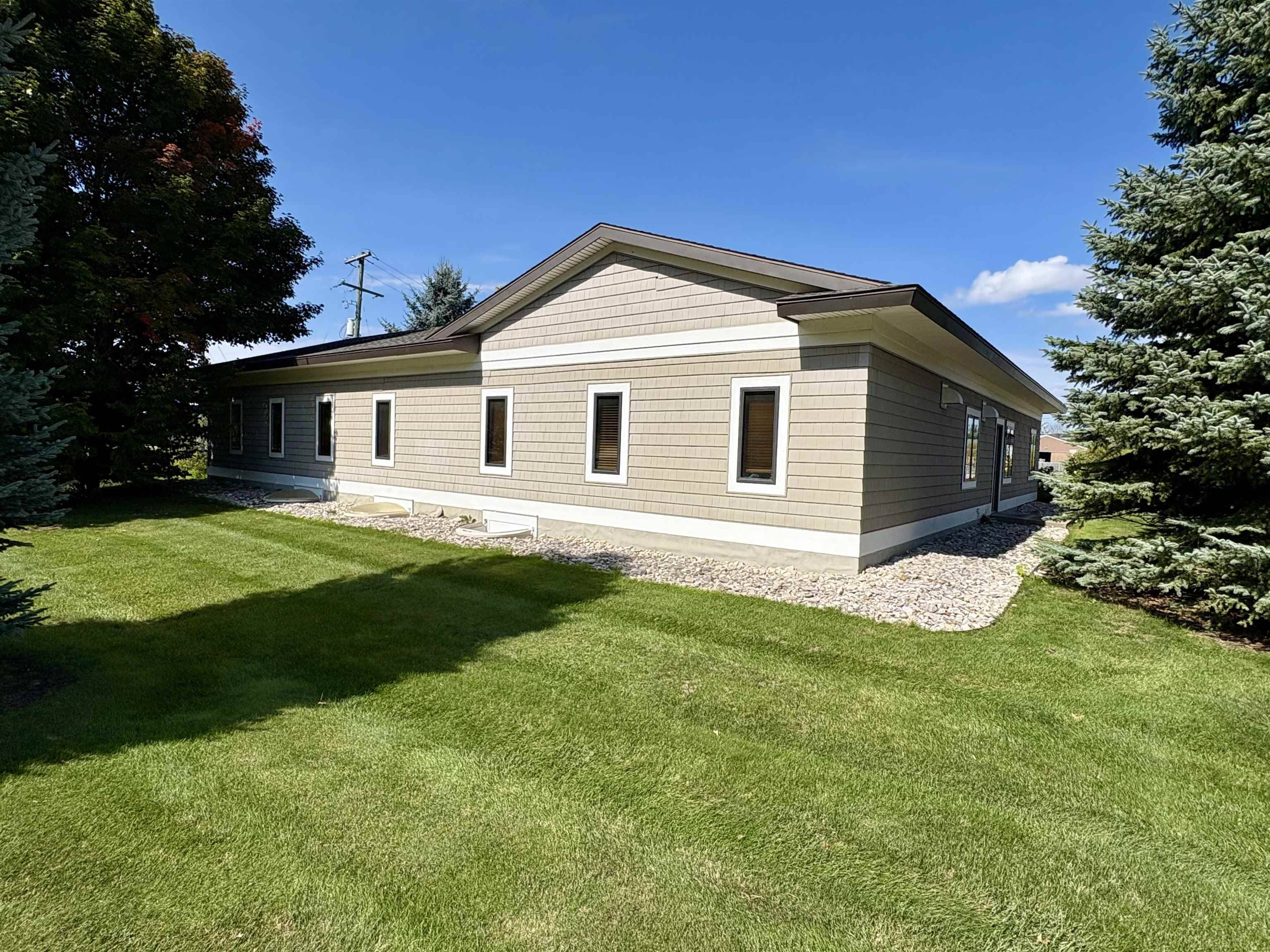 Boyne City, MI 49712,1249 M-75