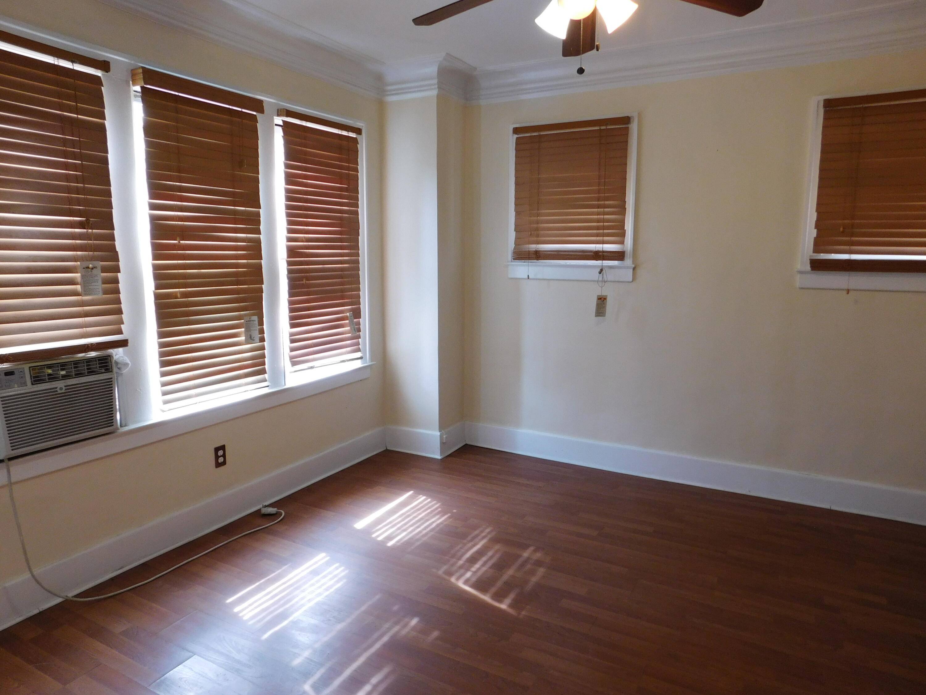 Detroit, MI 48206,3781 Taylor ST