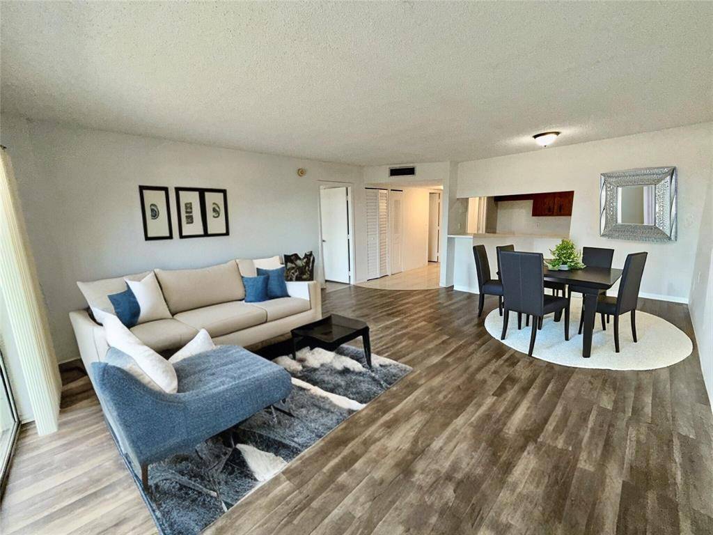 Lauderhill, FL 33319,4174 Inverrary Drive #805