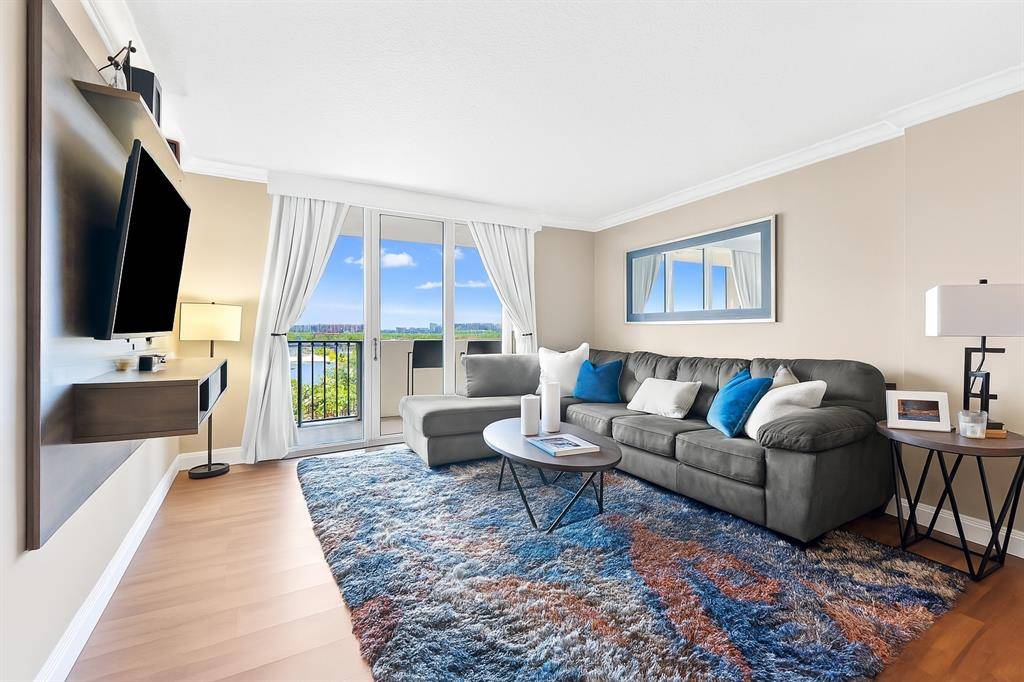 Pompano Beach, FL 33062,777 S Federal Hwy #910