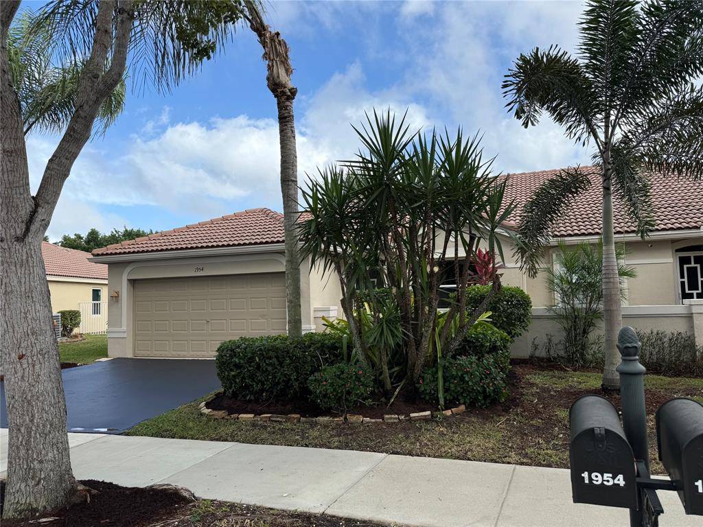 Weston, FL 33327,1954 Andromeda Ln