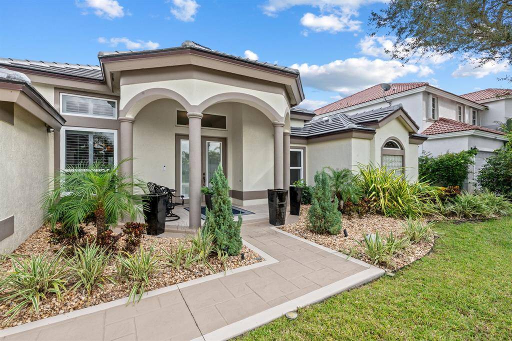 Oakland Park, FL 33309,2920 Oak Tree Drive