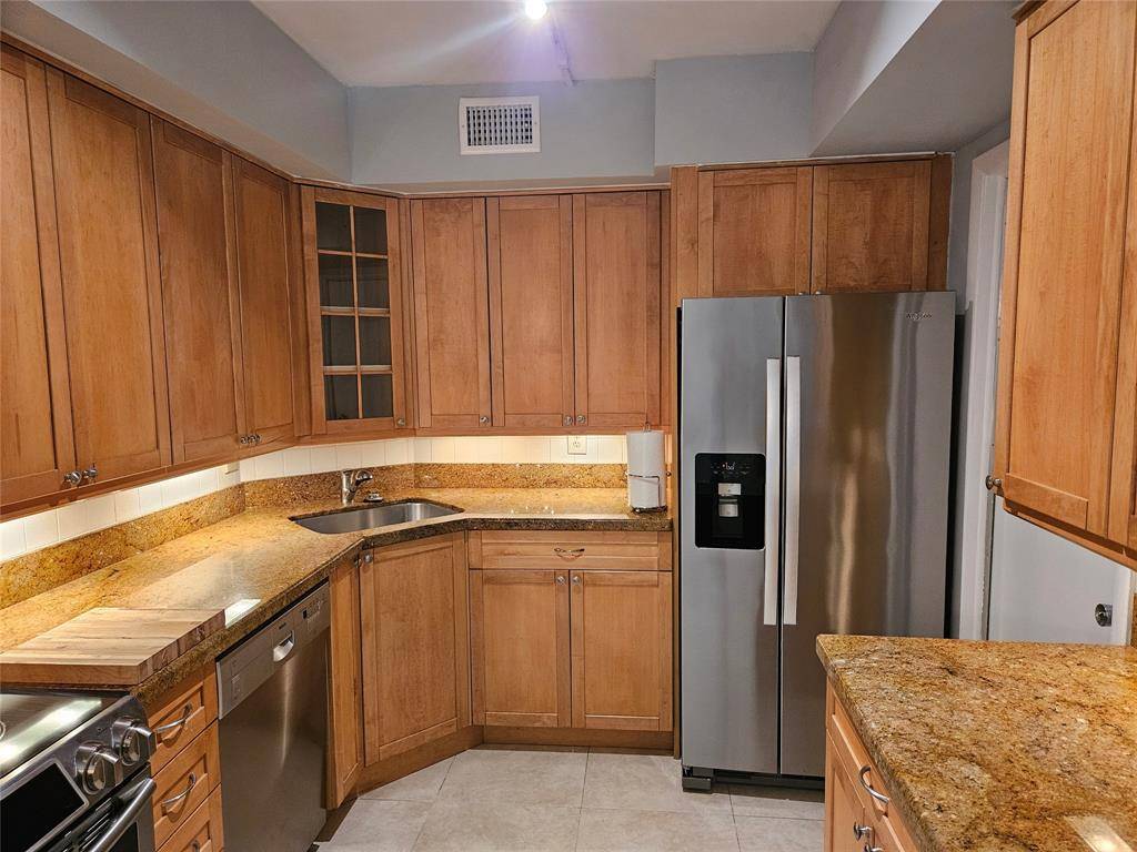 Wilton Manors, FL 33311,669 W Oakland Park Blvd #120-B