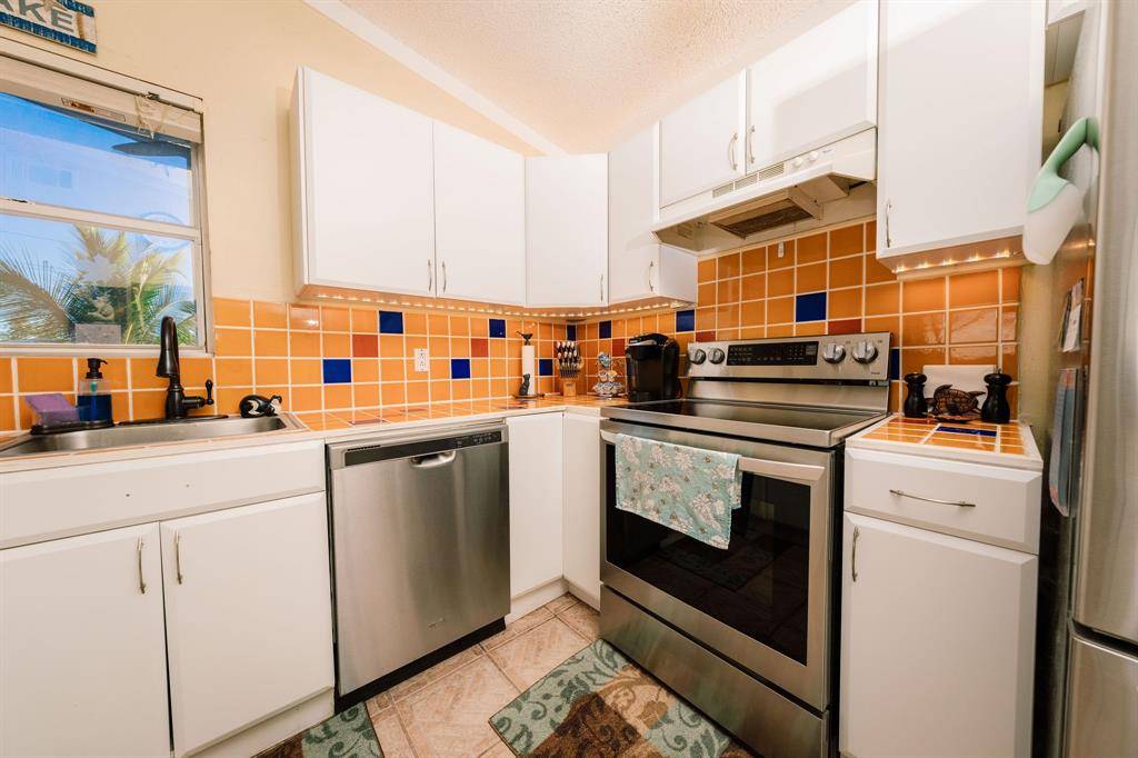 Key Largo, FL 33037,104 Ocean Shores Dr