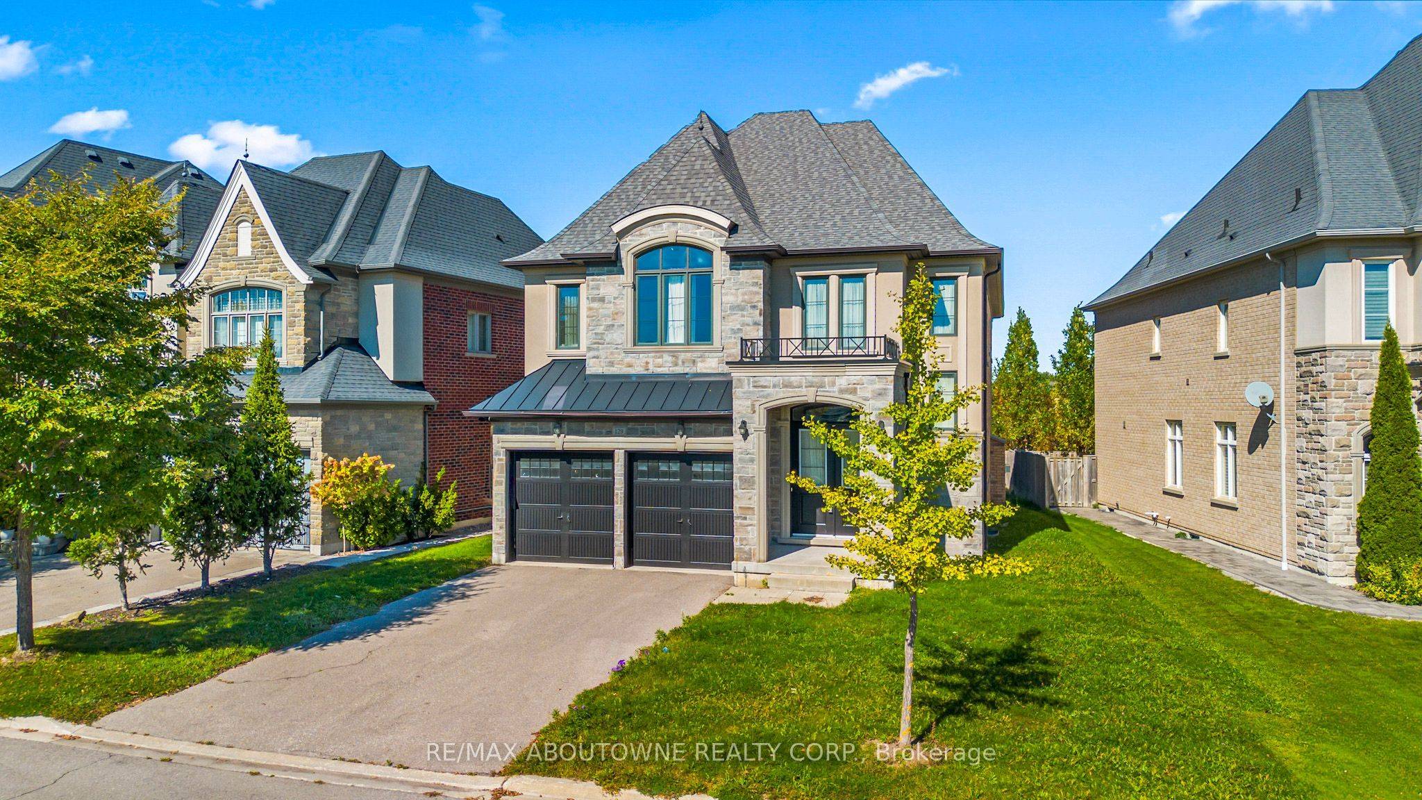 King, ON L7B 0M3,129 Robert Berry CRES
