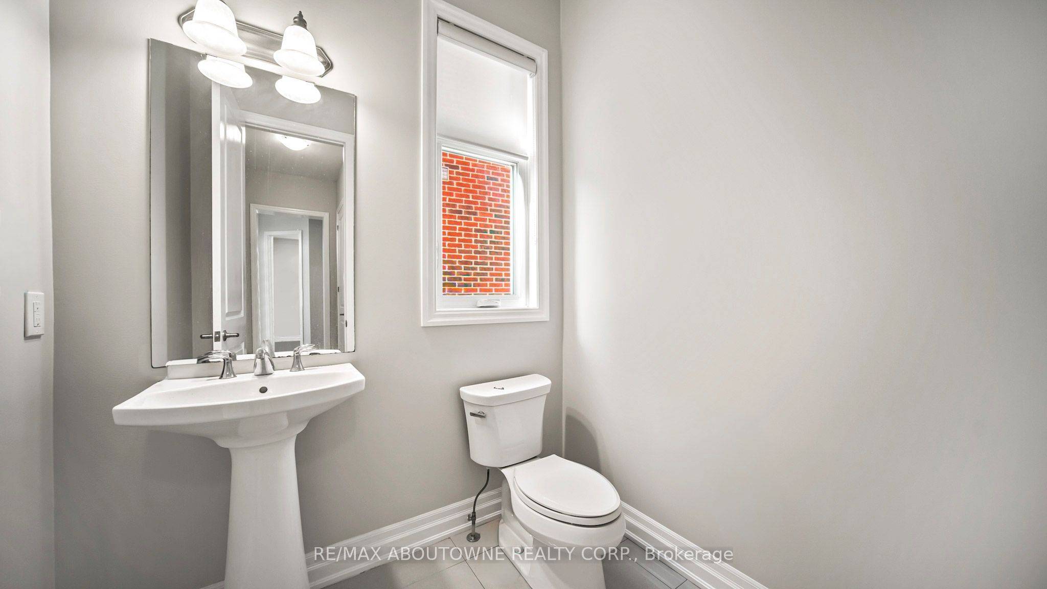 King, ON L7B 0M3,129 Robert Berry CRES