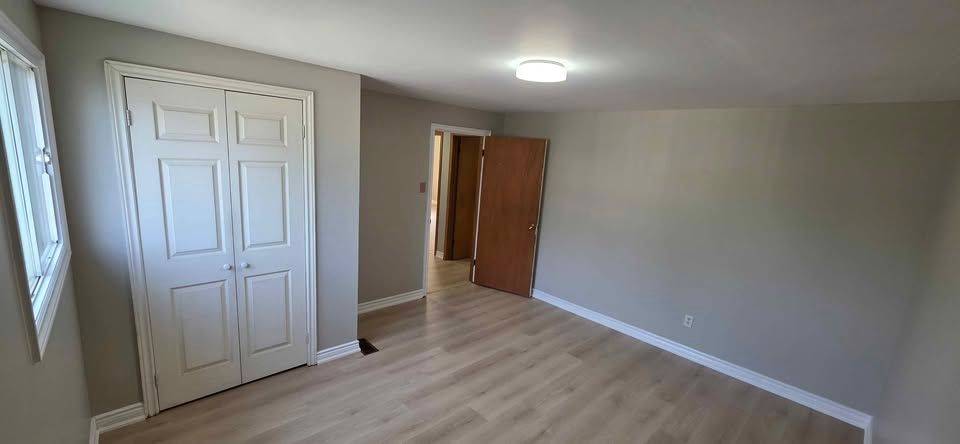 Toronto W06, ON M8W 3K8,9 Thirty Sixth ST