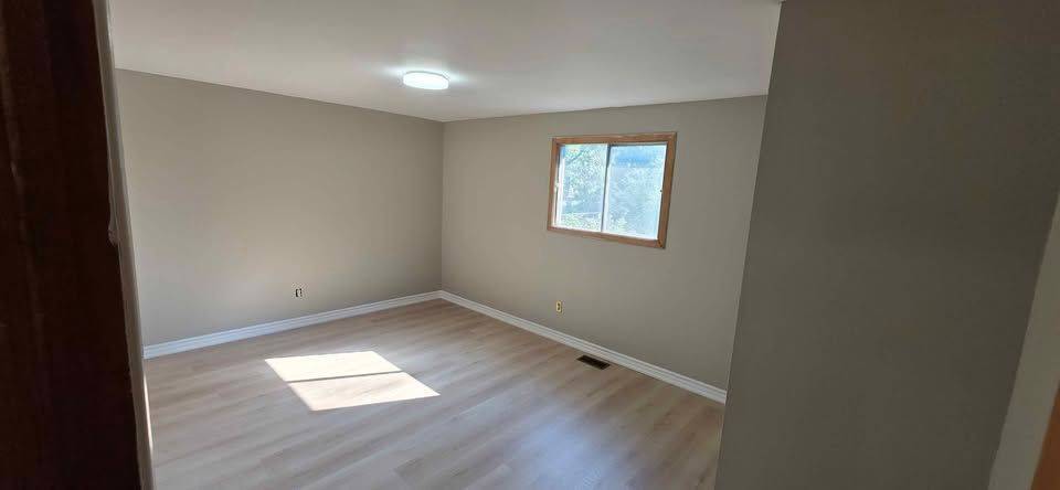 Toronto W06, ON M8W 3K8,9 Thirty Sixth ST