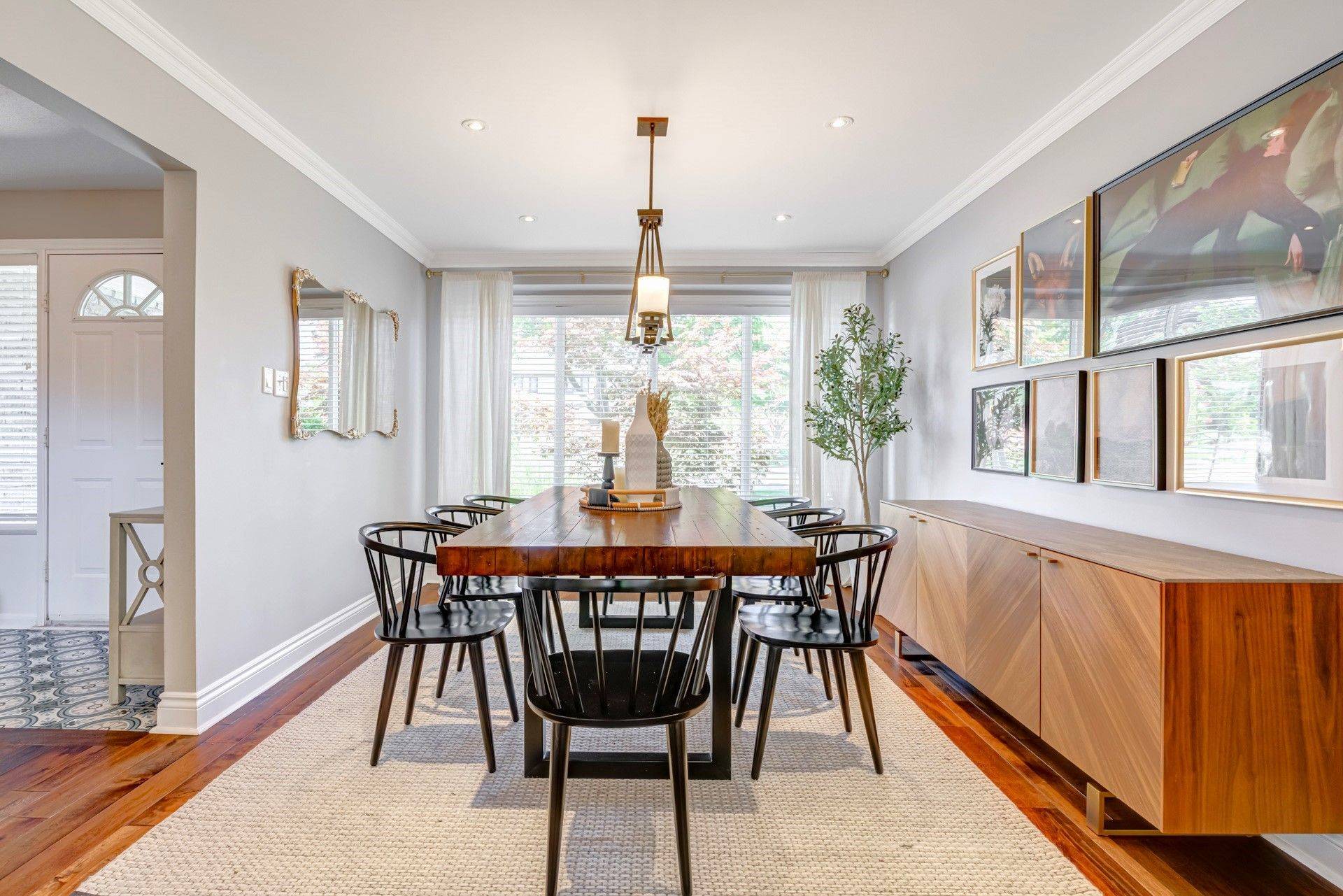 Burlington, ON L7P 2Z1,1807 Heather Hills DR