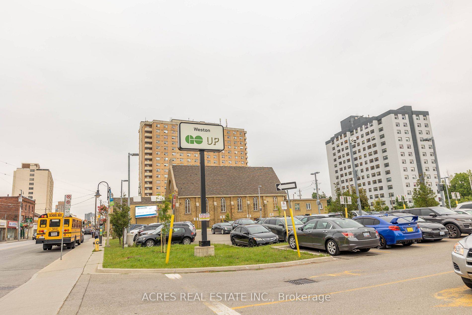 Toronto W04, ON M9N 1V8,1818 Weston RD #Unit A