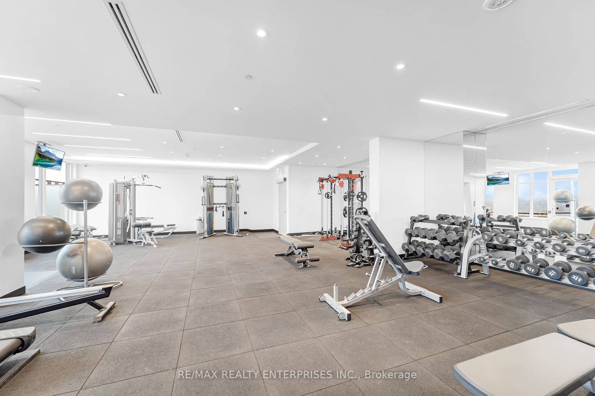 Toronto W01, ON M6S 0B1,1928 Lake Shore BLVD W #1203