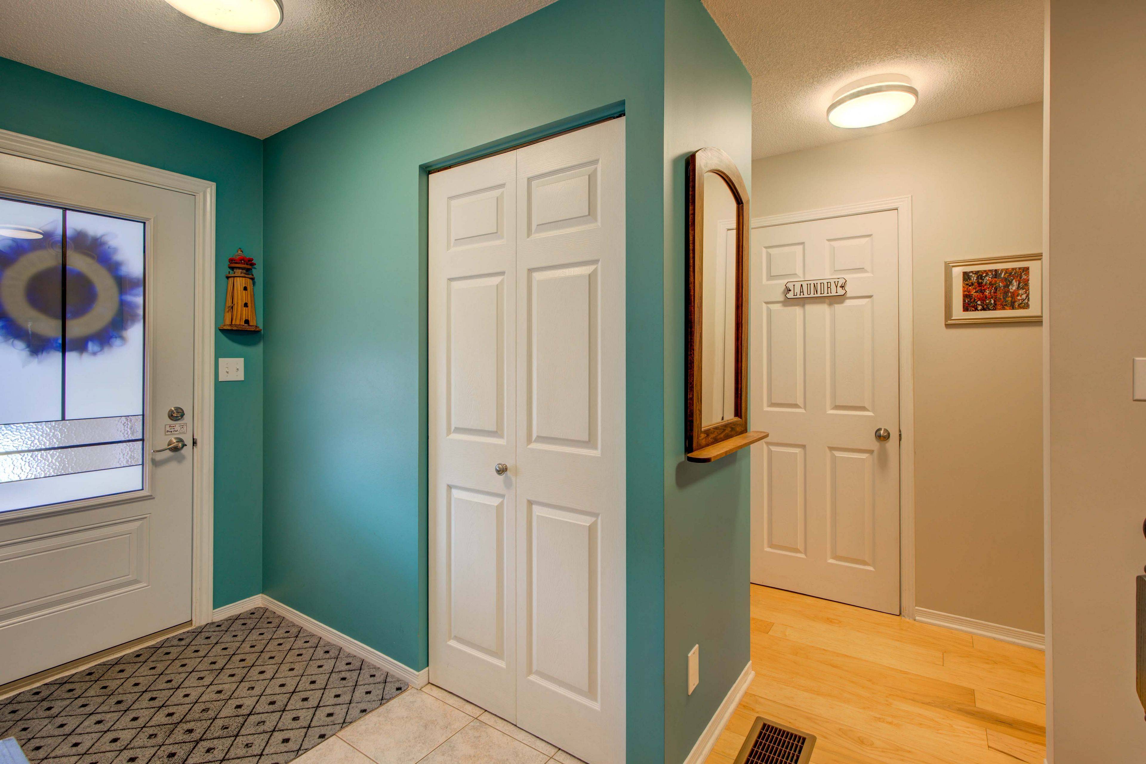 Kingston, ON K7M 8K7,406 Waterloo DR