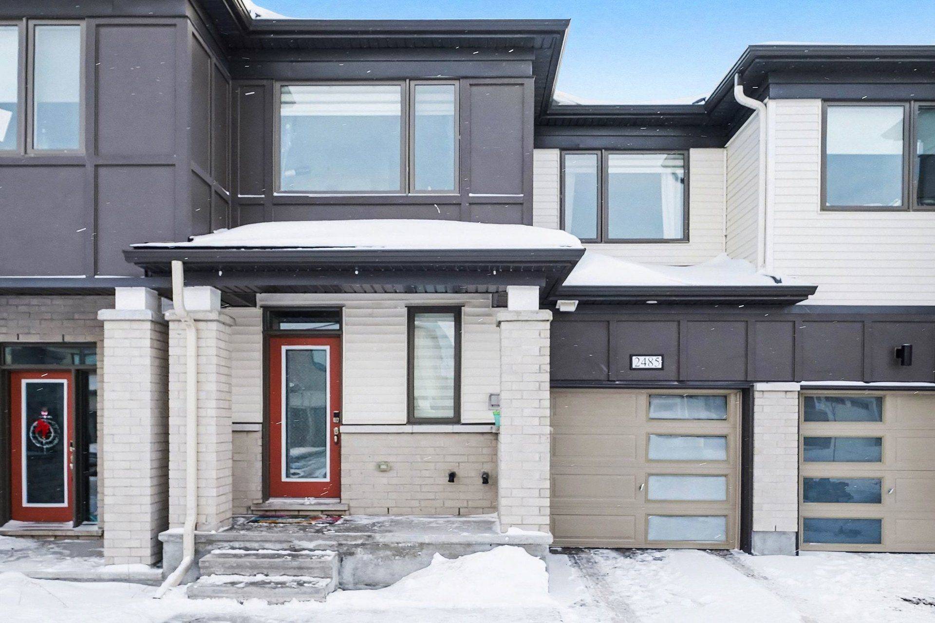 Barrhaven, ON K2J 7B1,2485 Watercolours WAY