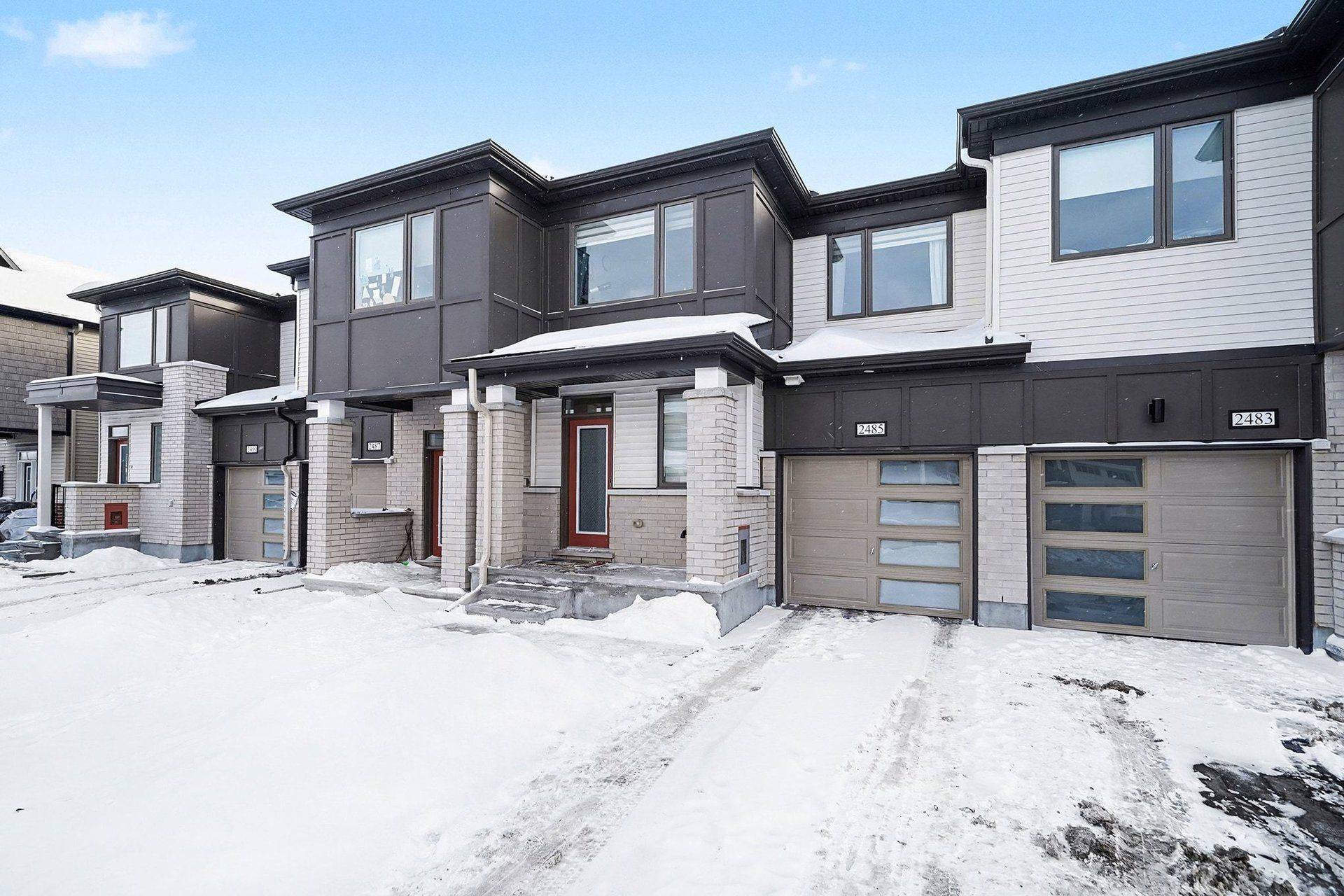 Barrhaven, ON K2J 7B1,2485 Watercolours WAY