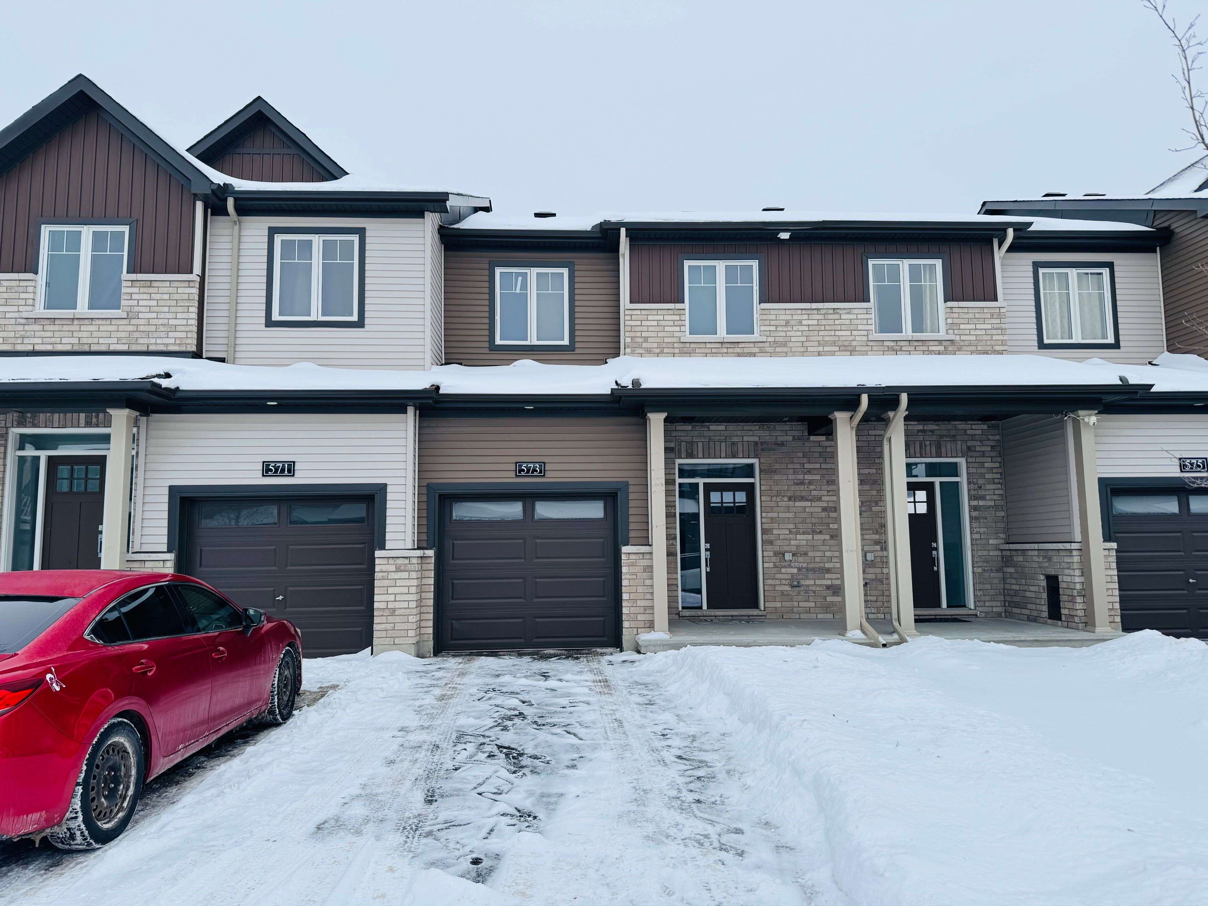 Barrhaven, ON K2J 6Z5,573 Lilith ST