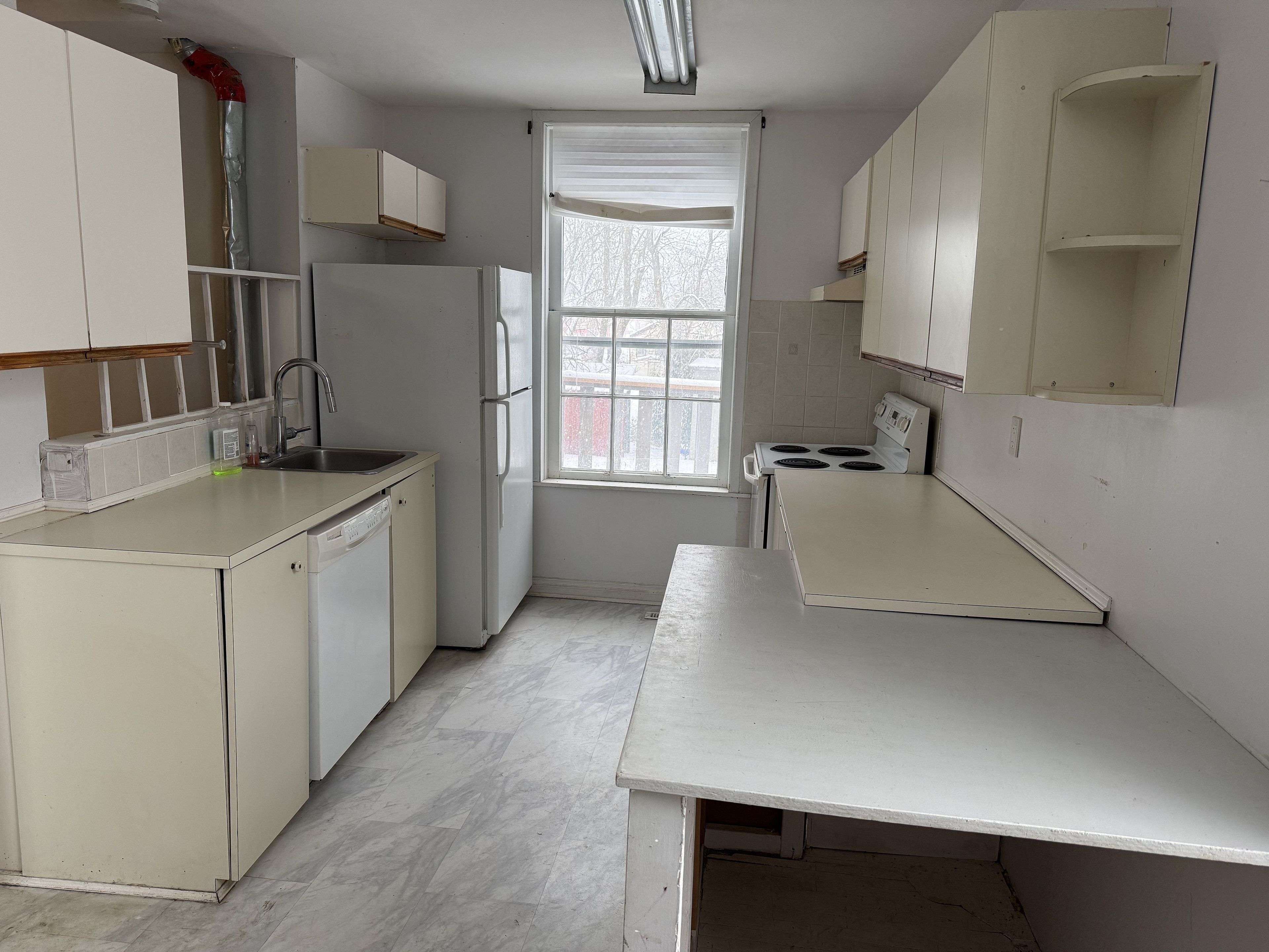 Brighton, ON K0K 1H0,20 Oliphant ST