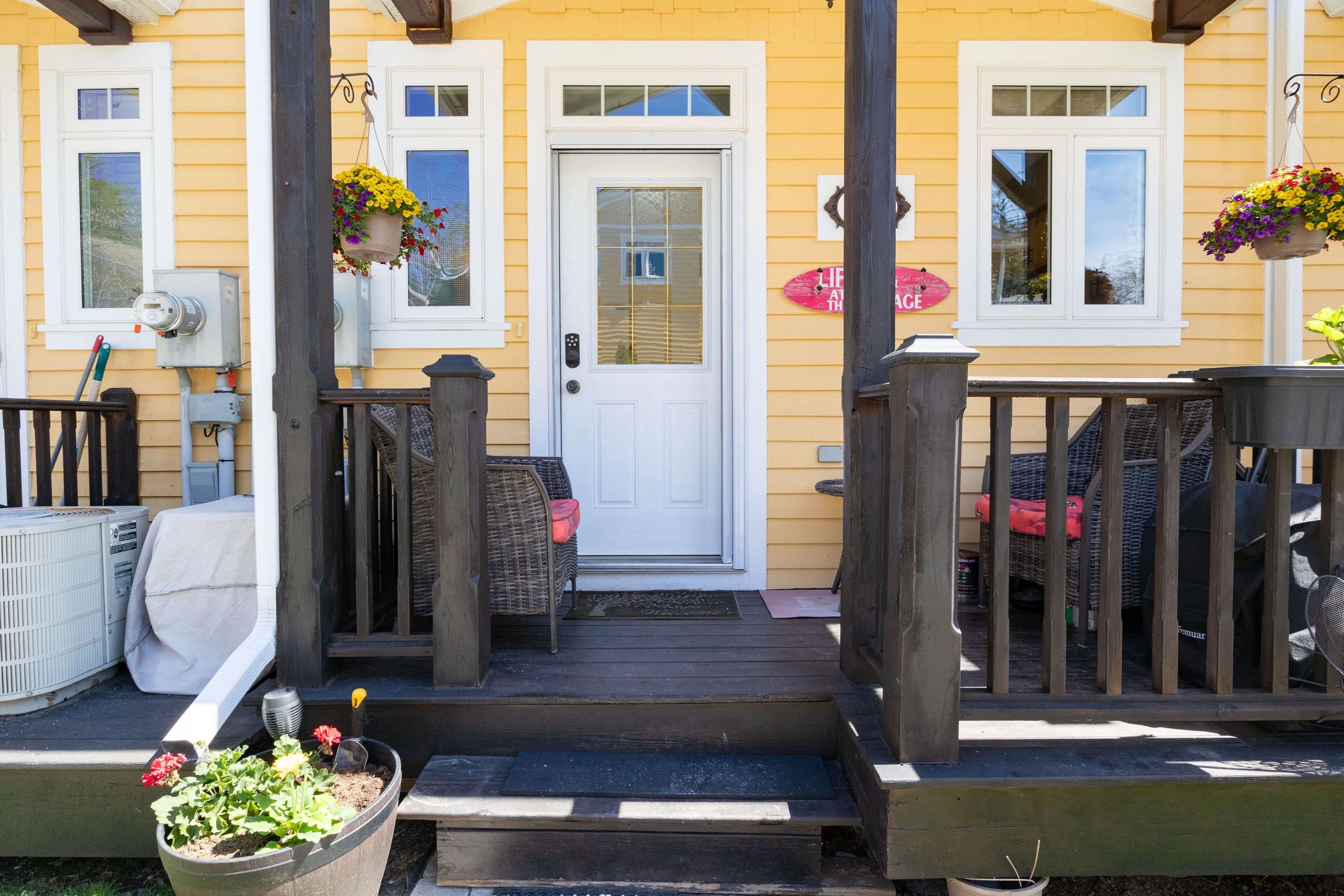 North Kawartha, ON K0L 1A0,1579 Anstruther Lake RD #18