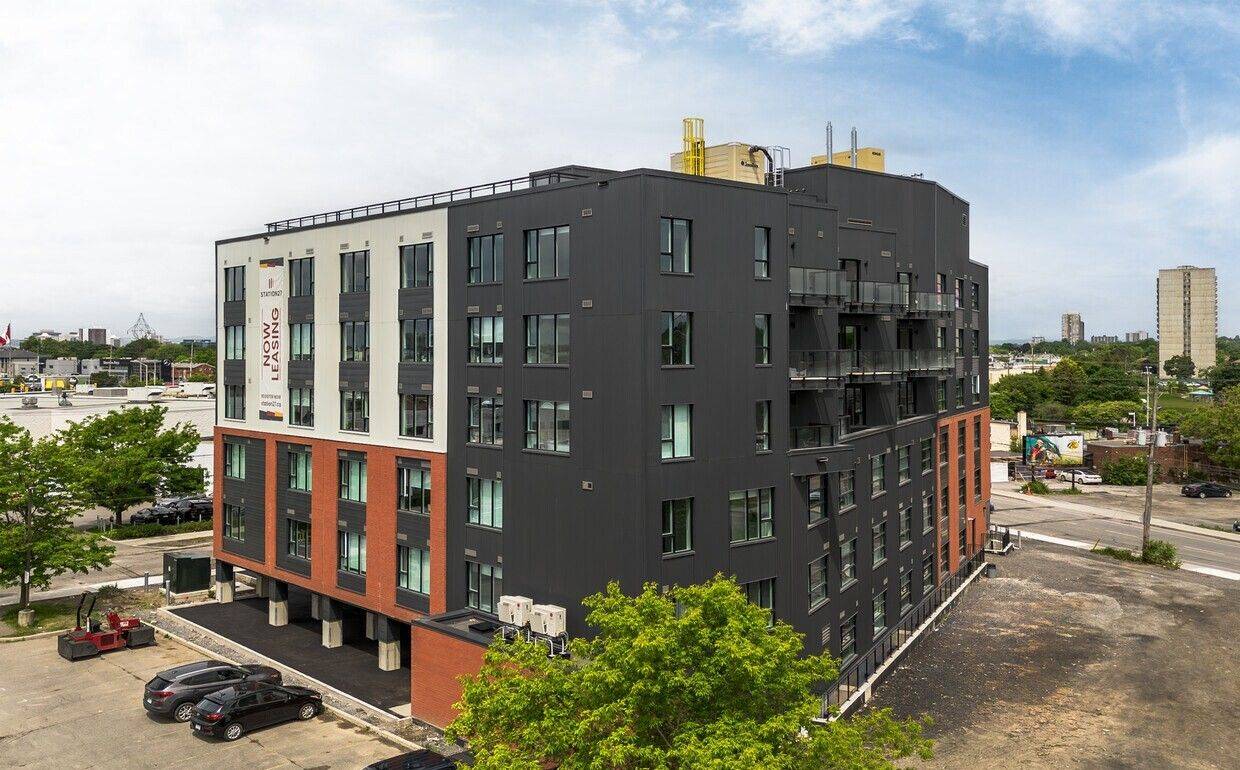 Cyrville - Carson Grove - Pineview, ON K1J 7T4,1155 Joseph Cyr ST