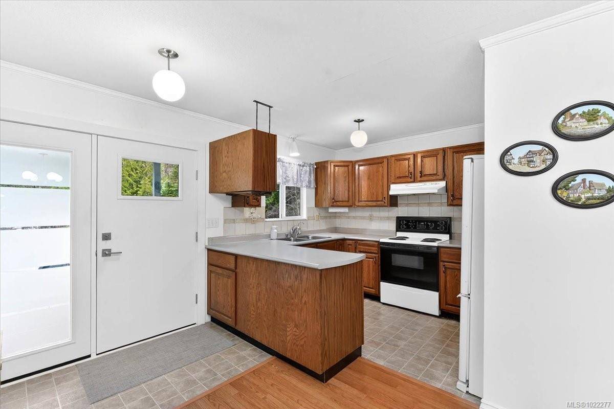 Port Alberni, BC V9Y 8T9,6850 Debeaux Rd