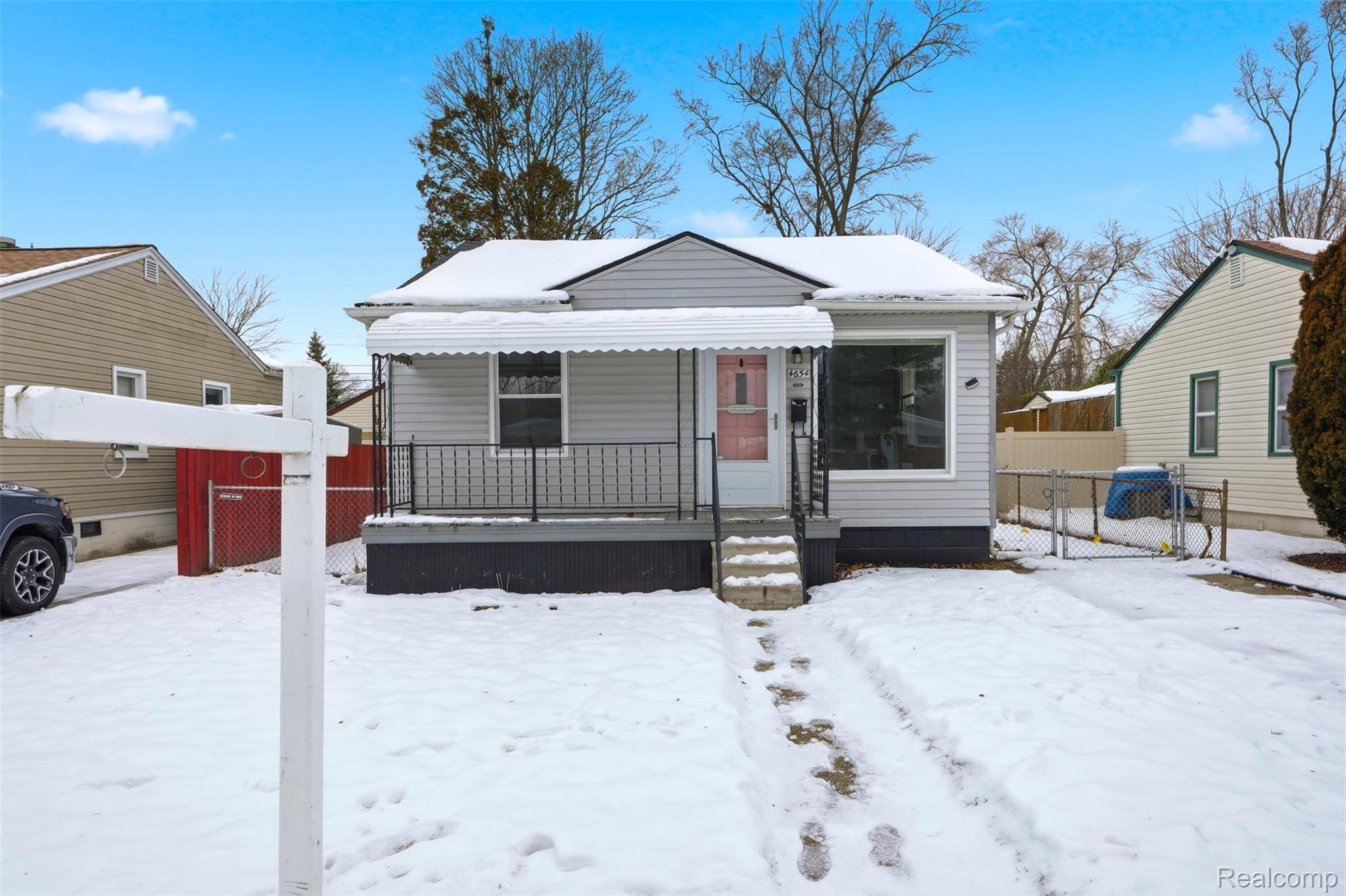 Wayne, MI 48184,4654 Gloria ST