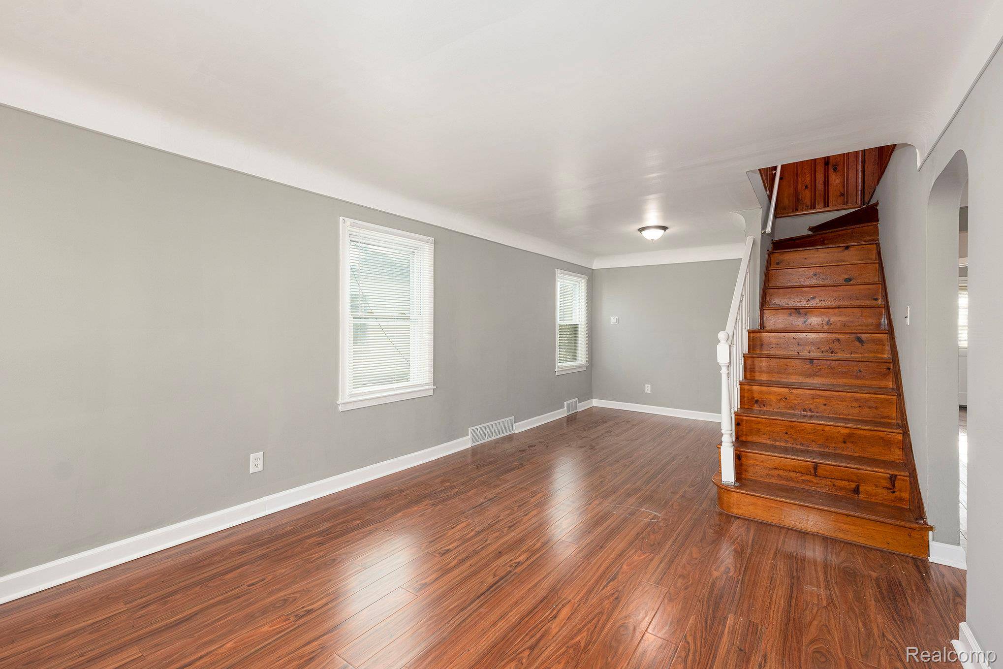 Eastpointe, MI 48021,17124 Toepfer DR