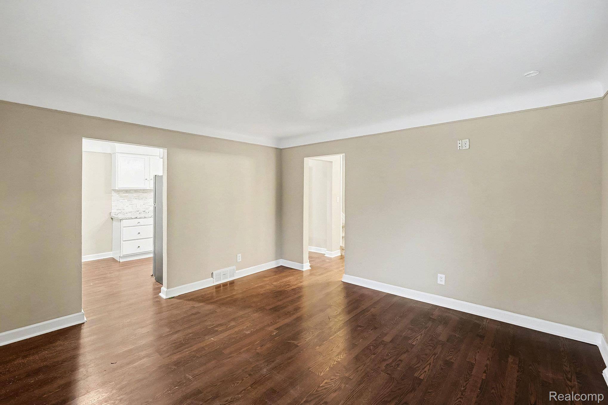 Center Line, MI 48015,7356 Wiegand