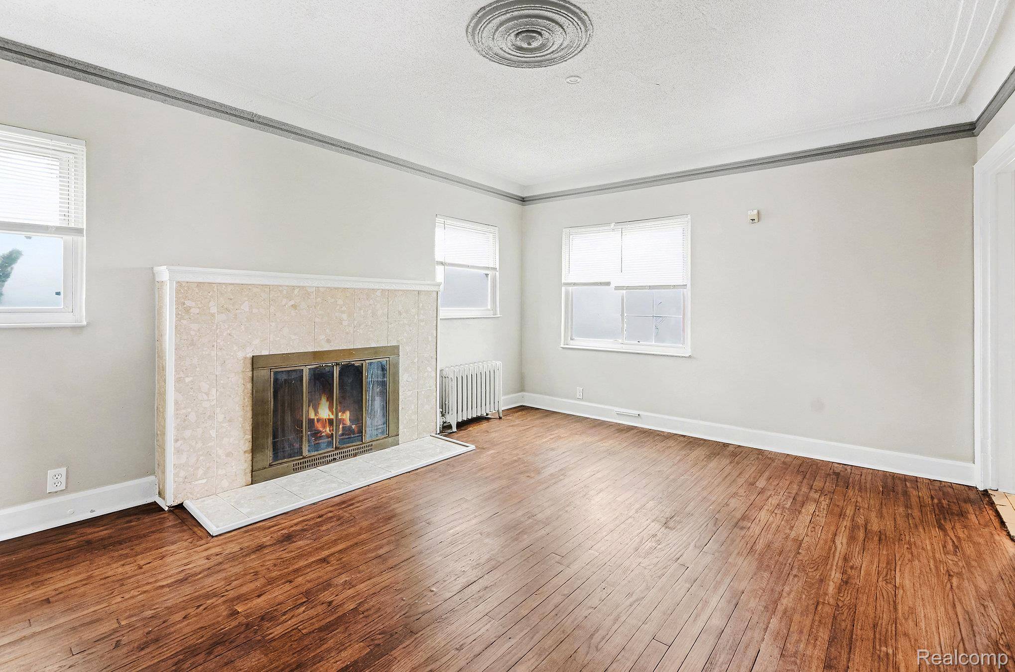 Eastpointe, MI 48021,15065 Lincoln AVE