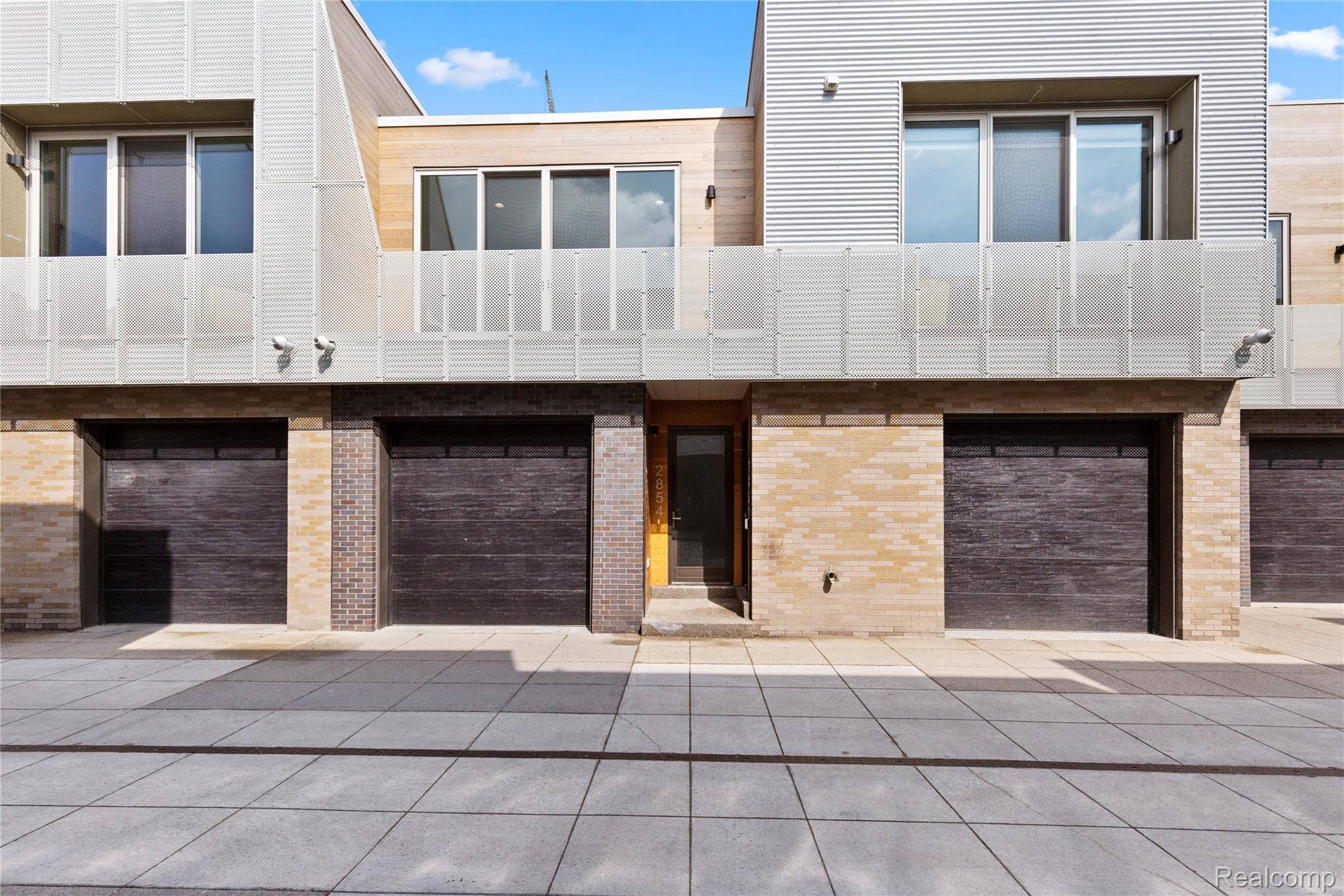 Detroit, MI 48201,2854 John R ST