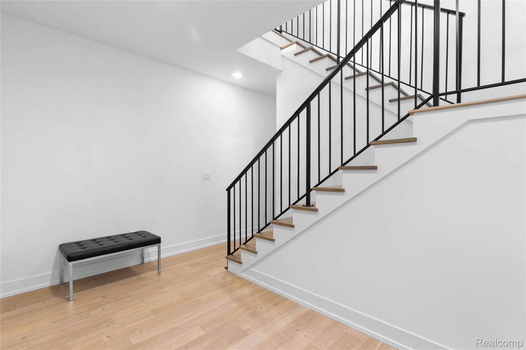 Detroit, MI 48201,2854 John R ST