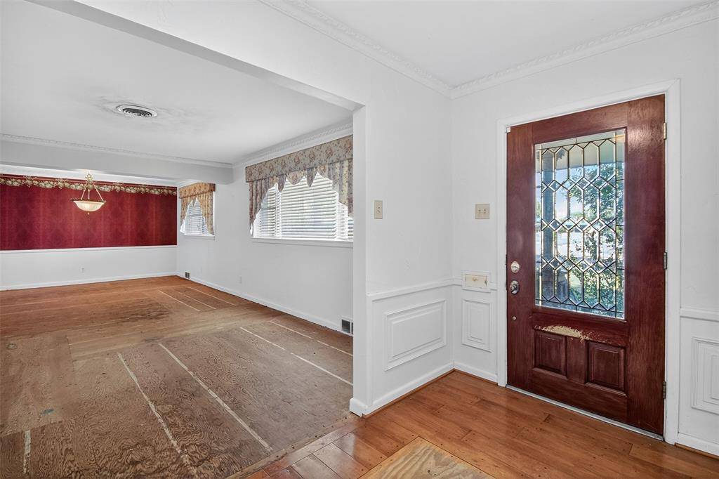 Dallas, TX 75230,6606 Royal Lane