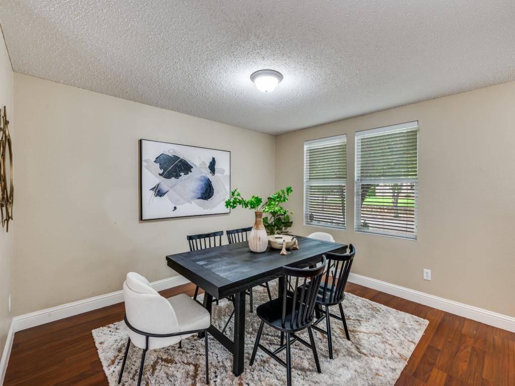 Denton, TX 76210,5933 Thoroughbred Trail