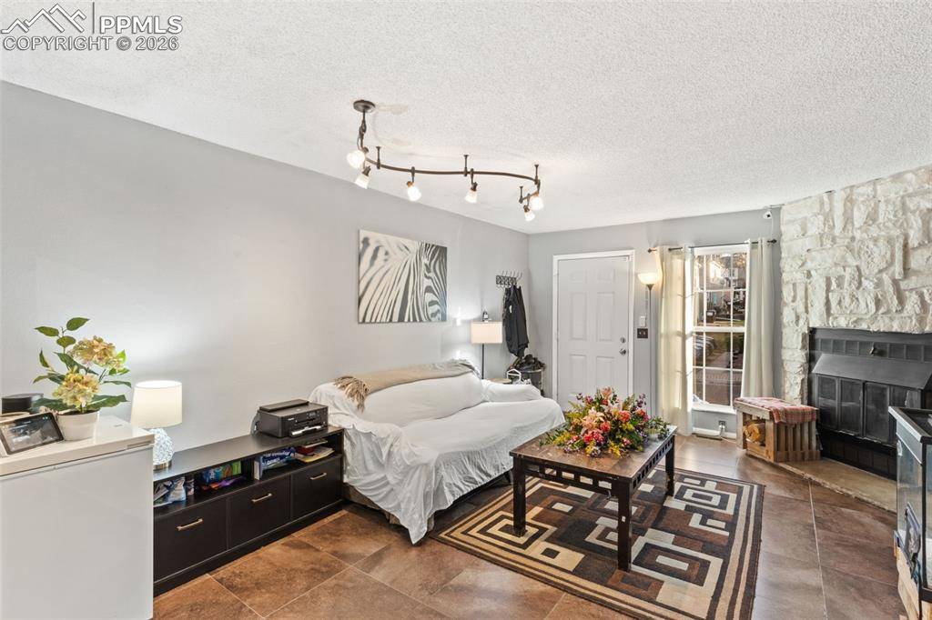 Colorado Springs, CO 80917,3643 Queen Anne WAY