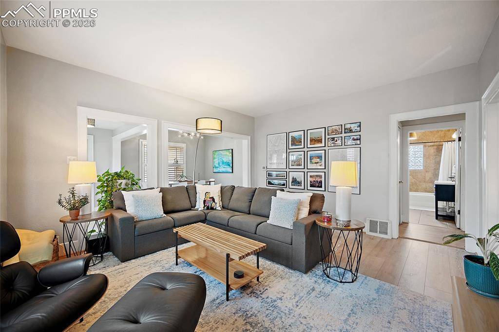 Colorado Springs, CO 80907,21 E Washington ST