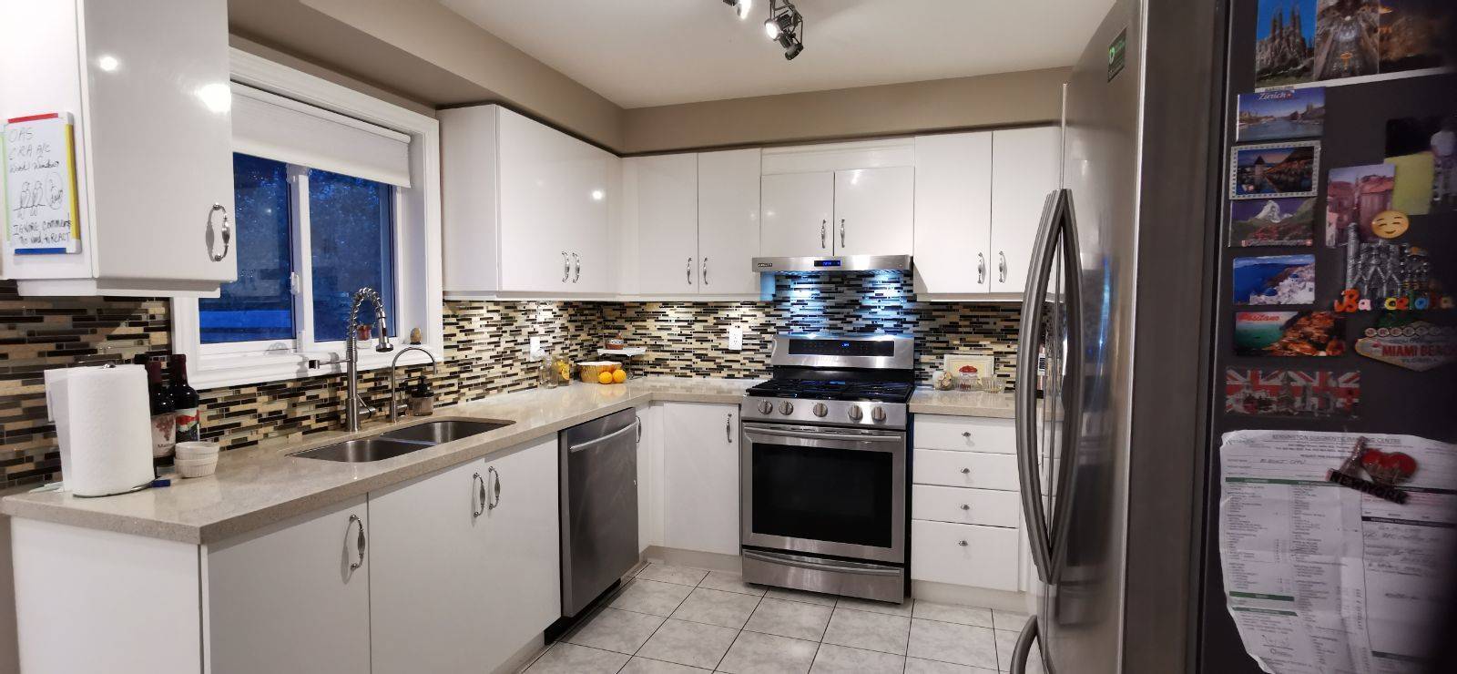 Whitchurch-stouffville, ON L4A 1J9,105 Sandale RD #Upper