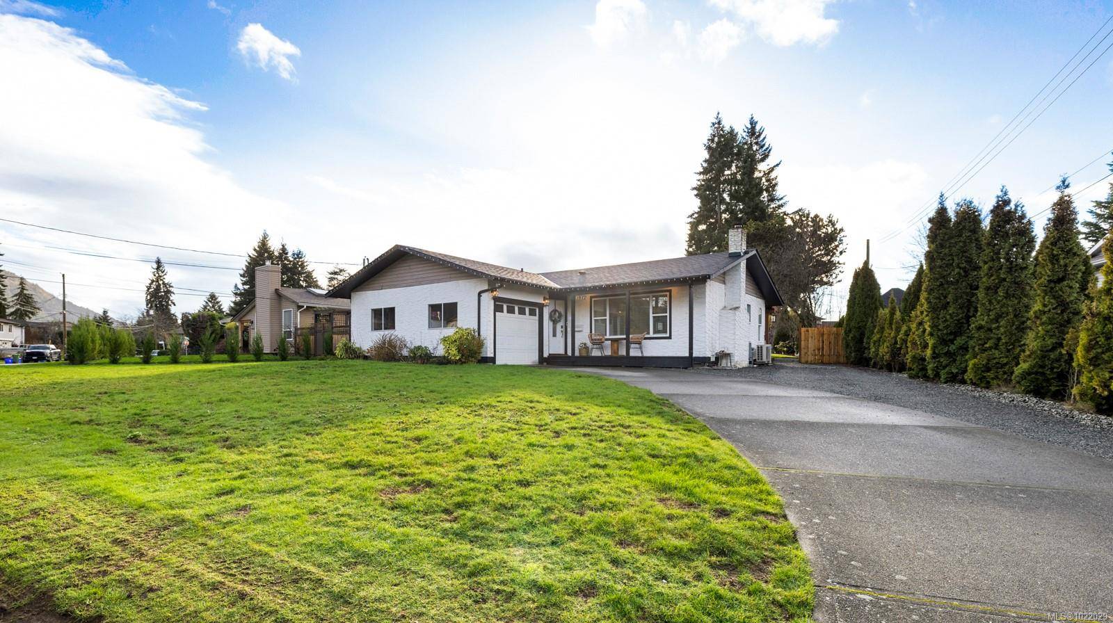 Duncan, BC V9L 5A1,1912 Frances St