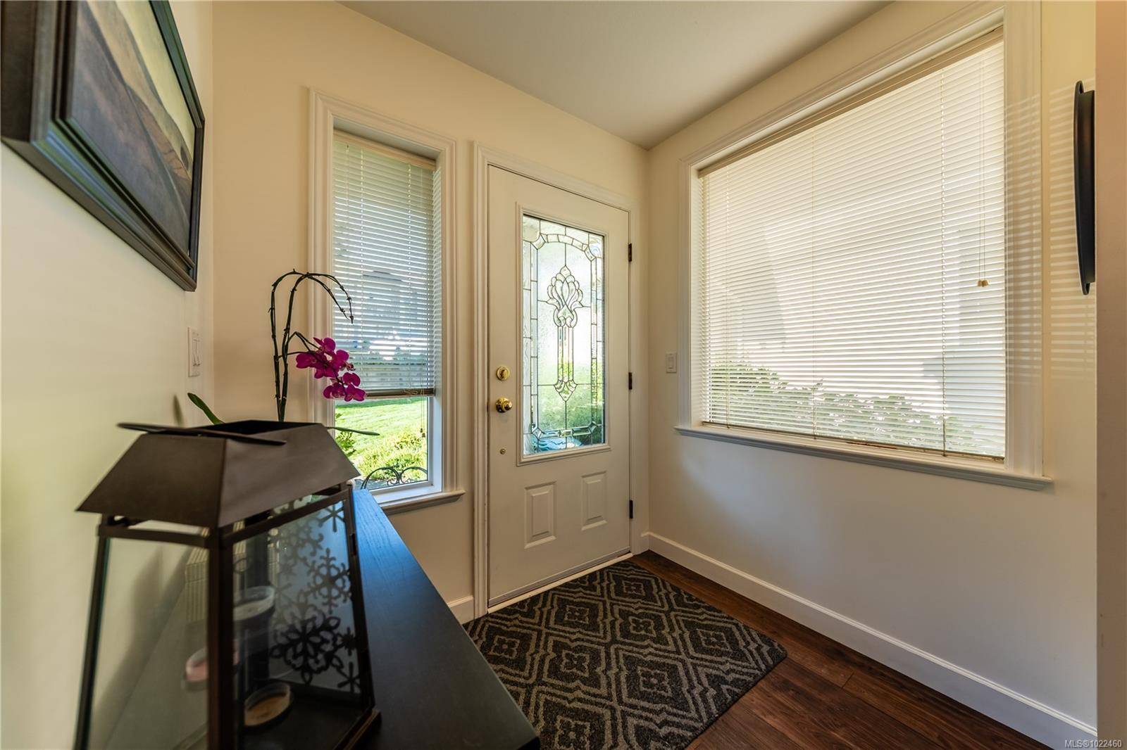 Nanaimo, BC V9R 0A4,834 Varsity Way #100