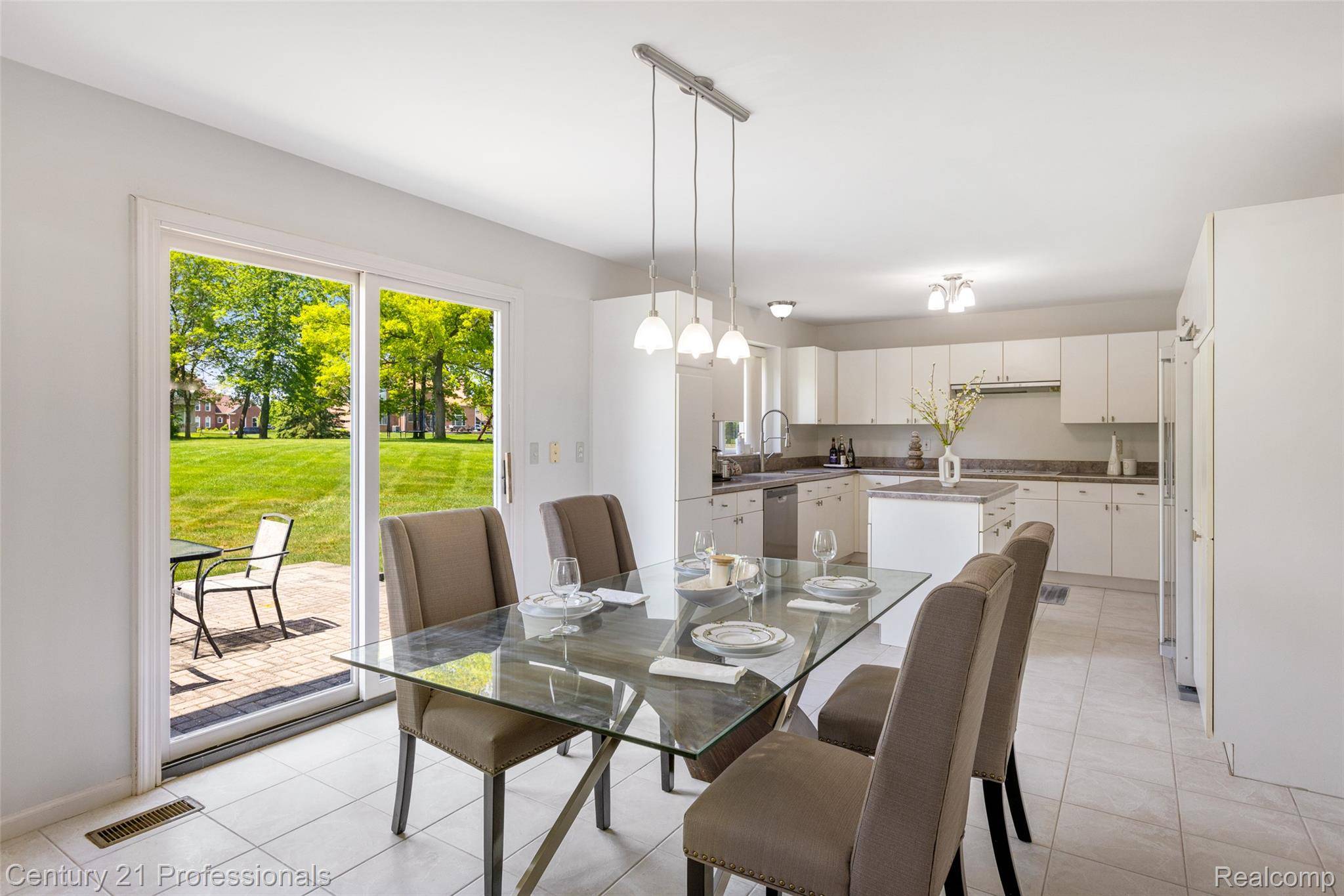 Lake Orion, MI 48359,4136 Oakland Ridge DR