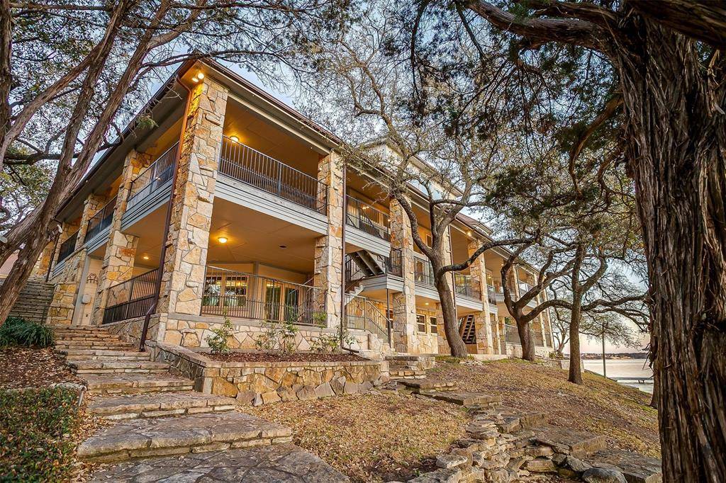 De Cordova, TX 76049,5010 Comanche Vista Court