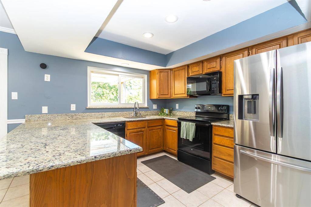 5000 Bama Drive, Arlington, TX 76017