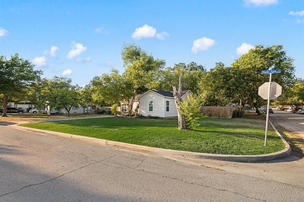 Richland Hills, TX 76118,7127 Maple Park Drive