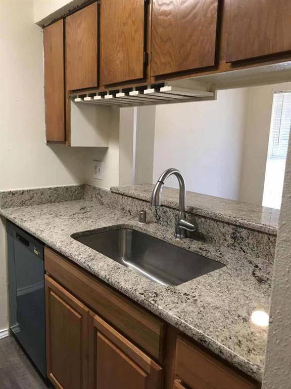 Dallas, TX 75231,6050 Melody Lane #317