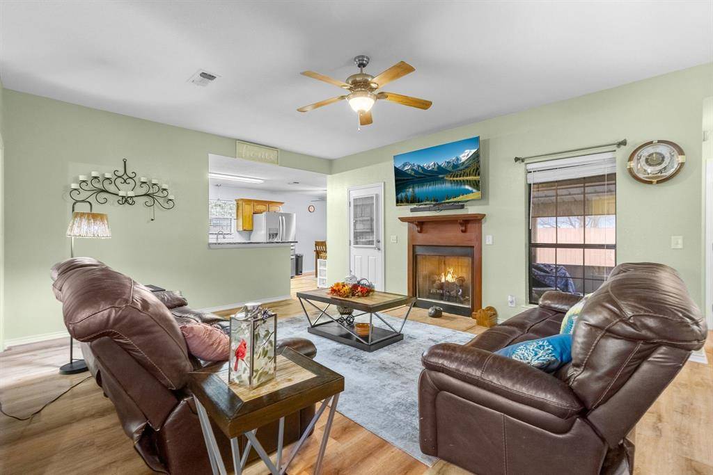 Paris, TX 75460,190 44th Street SW