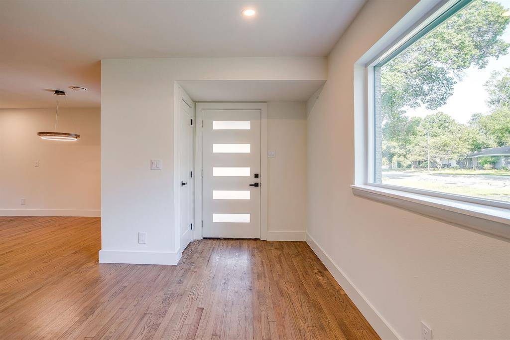 Fort Worth, TX 76116,7013 Willis Avenue