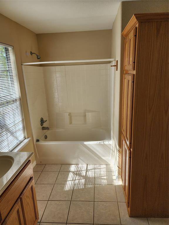 Sherman, TX 75090,704 S Dewey Avenue